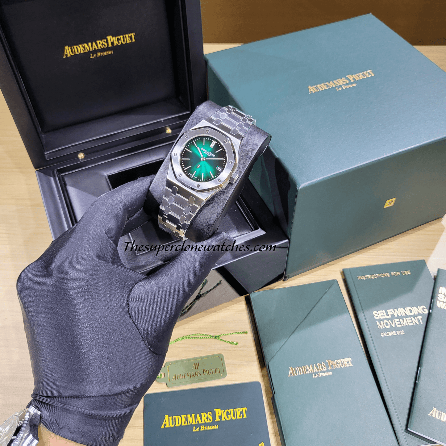 Audemars Piguet Royal Oak Jumbo Extra-Thin Platinum Smoked Green Dial Exact 1:1 Super Clone 2121 Swiss Movement Replica Watch