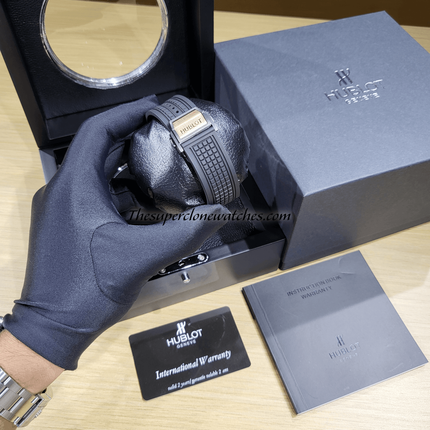 Hublot Square Bang Unico King Gold Ceramic Exact 1:1 Super Clone HUB1280 Swiss Movement Replica Watch
