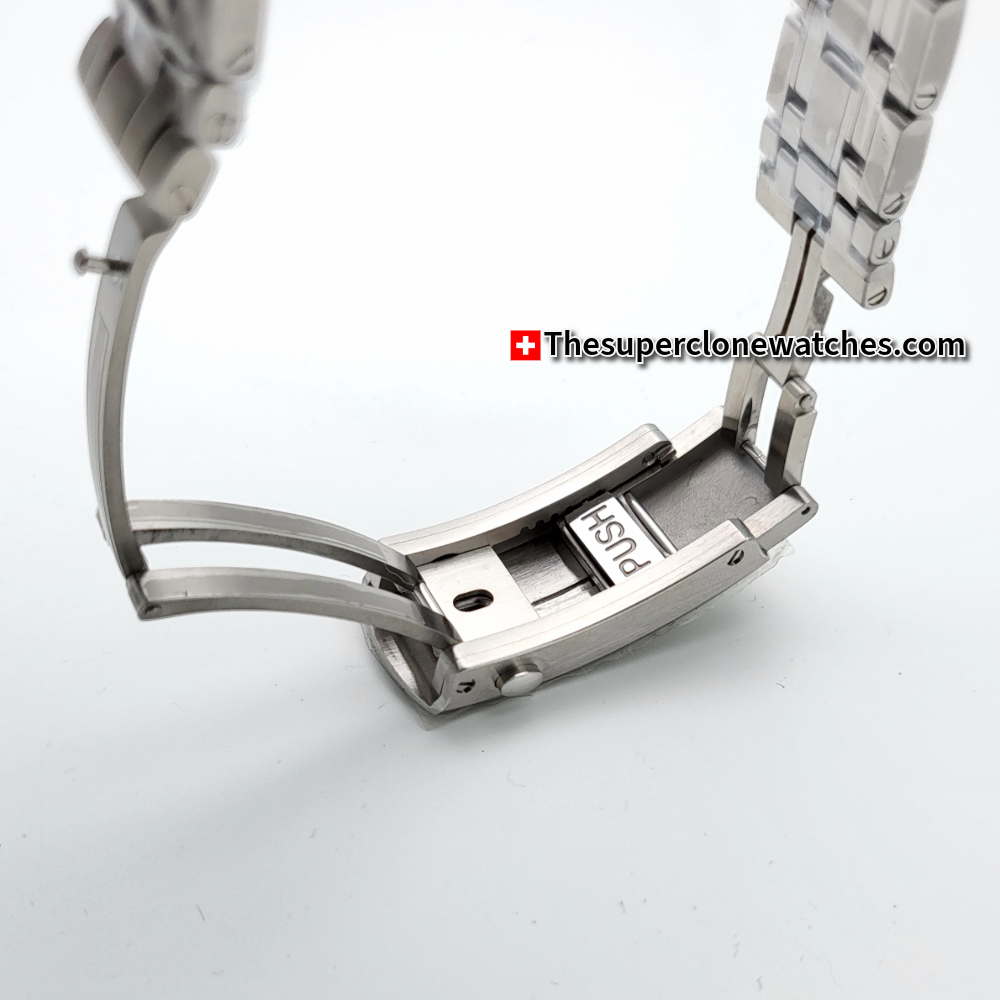 replica omega