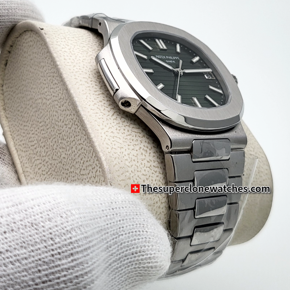 Patek Philippe Nautilus Stainless Steel 5711/1A-014 Olive Green Dial Exact 1:1 Super Clone 26-330 S C Swiss Movement Replica Watch