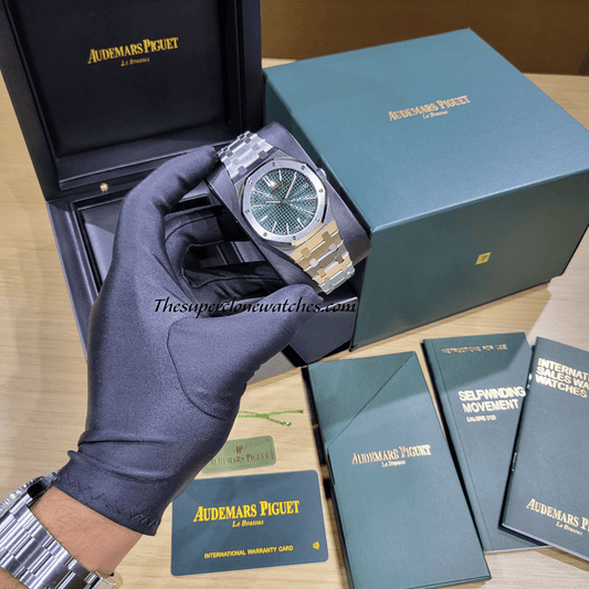 Audemars Piguet Royal Oak Stainless Steel 50th Anniversary Green Dial Exact 1:1 Super Clone 4302 Swiss Movement Replica Watch