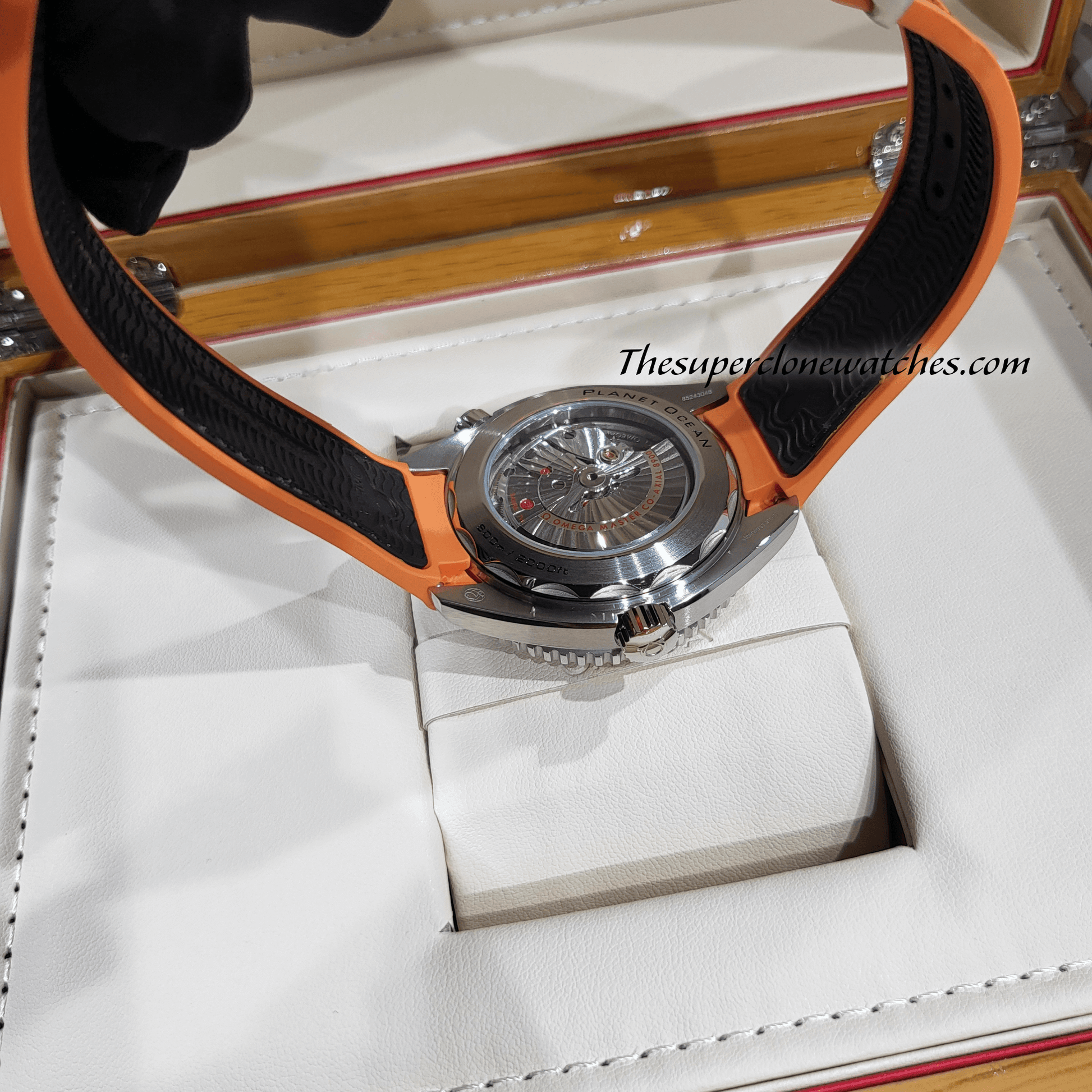 replica omega