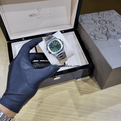 Patek Philippe Nautilus Stainless Steel 5711/1A-014 Olive Green Dial Exact 1:1 Super Clone 26-330 S C Swiss Movement Replica Watch