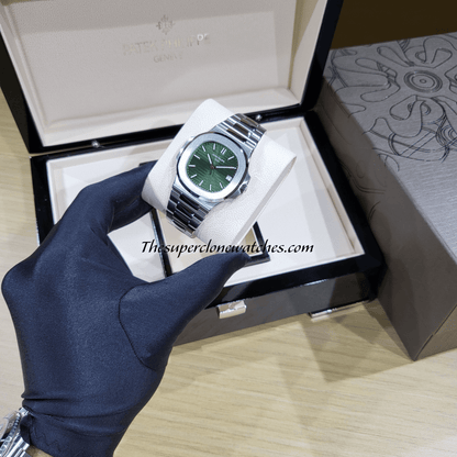 Patek Philippe Nautilus Stainless Steel 5711/1A-014 Olive Green Dial Exact 1:1 Super Clone 26-330 S C Swiss Movement Replica Watch