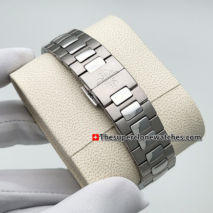 Patek Philippe Nautilus White Gold 5811/1G-001 Sunburst Blue Dial Exact 1:1 Super Clone 26-330 S C Swiss Movement Replica Watch
