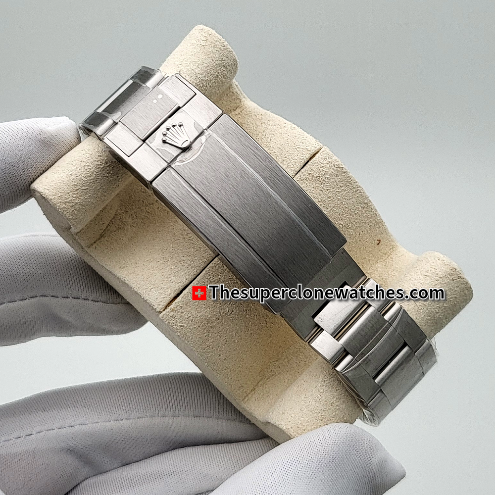 Rolex Deepsea Oystersteel Intense Black Dial Exact 1:1 Super Clone 3235 Swiss Movement Replica Watch Ref-136660