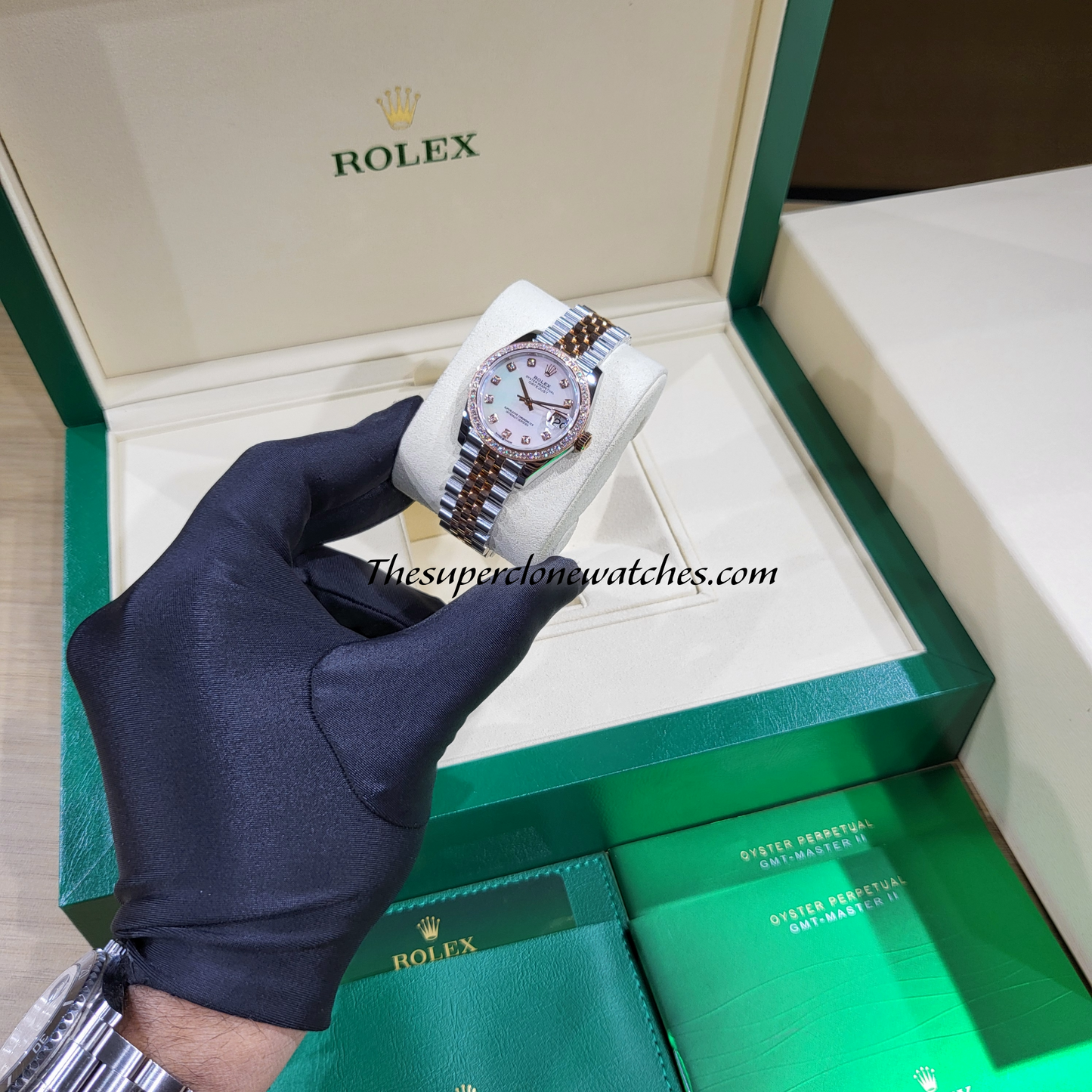 Rolex Datejust Oystersteel and Everose Gold Diamonds Set White Mother-of-Pearl Dial 31mm Exact 1:1 Super Clone 2236 Swiss Movement Replica Watch Ref-278381RBR