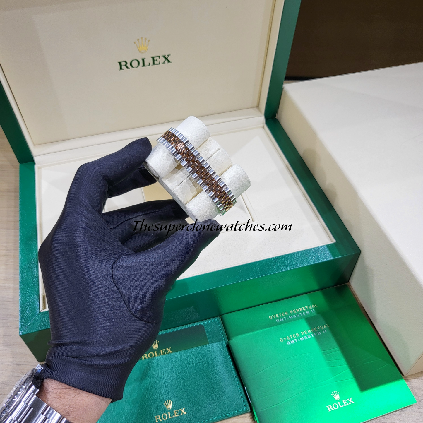Rolex Datejust Oystersteel and Everose Gold Diamonds Set White Mother-of-Pearl Dial 31mm Exact 1:1 Super Clone 2236 Swiss Movement Replica Watch Ref-278381RBR