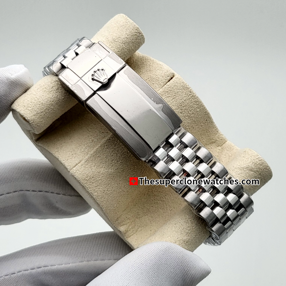 Rolex GMT Master II BATGIRL Jubilee Bracelet Exact 1:1 Super Clone 3285 Swiss Movement Replica Watch Ref-126710BLNR