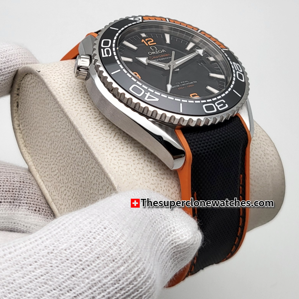 Omega Seamaster Planet Ocean 600M Steel On Rubber Strap Black Dial Exact 1:1 Super Clone 8900 Swiss Movement Replica Watch